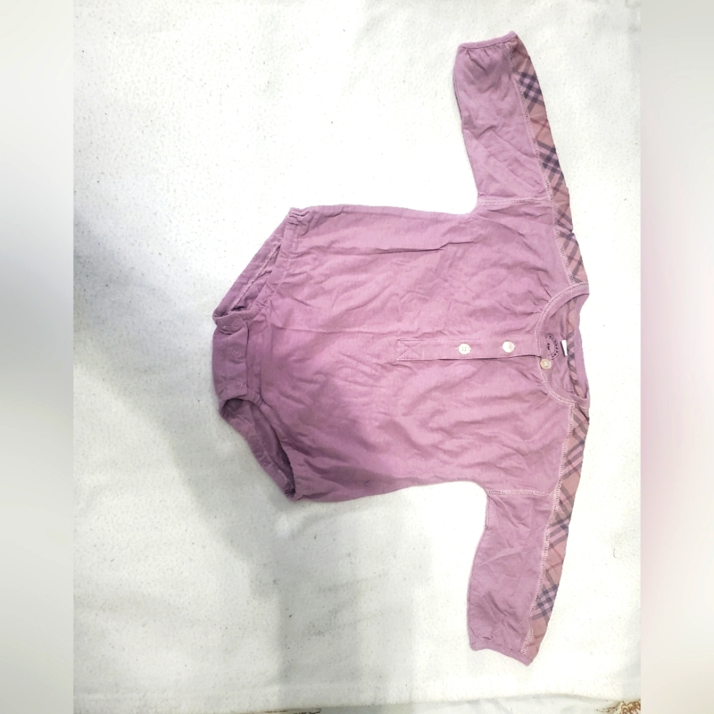 Burberry  onesie girl 9 months